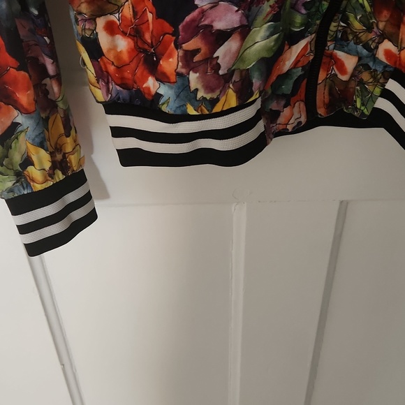 Denim and flower floral Varsity jacket - Picture 4 of 6